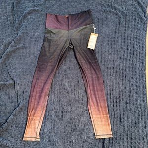 Niyama Sol yoga leggings